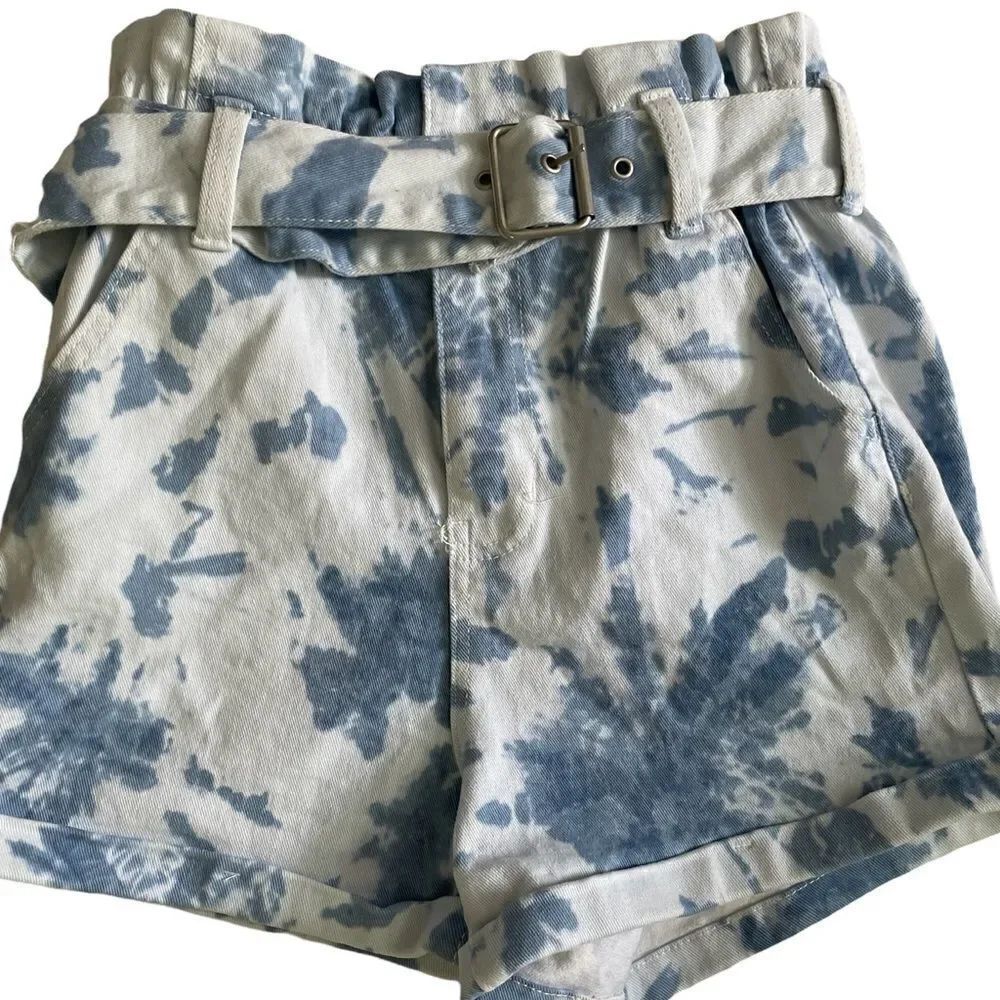 NO Boundaries paper bag waist belted denim tie dye/acid wash cuffed shorts sz S